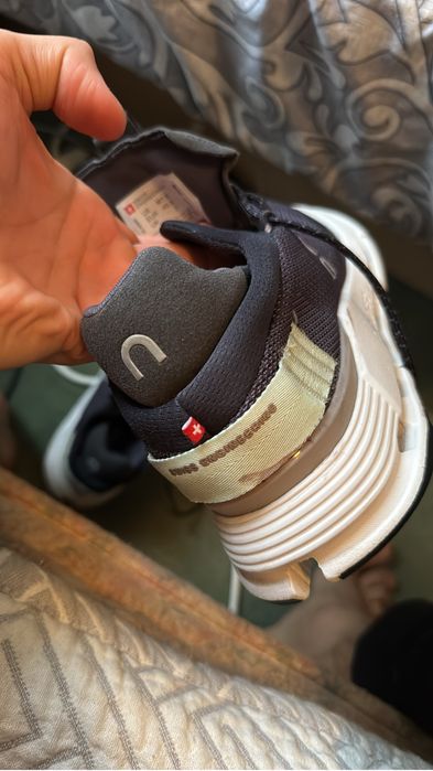 On cloud mens кроссовки бу