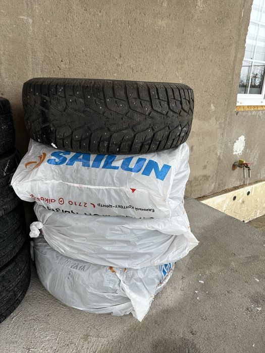 Продам зимнюю резину YOKOHAMA!