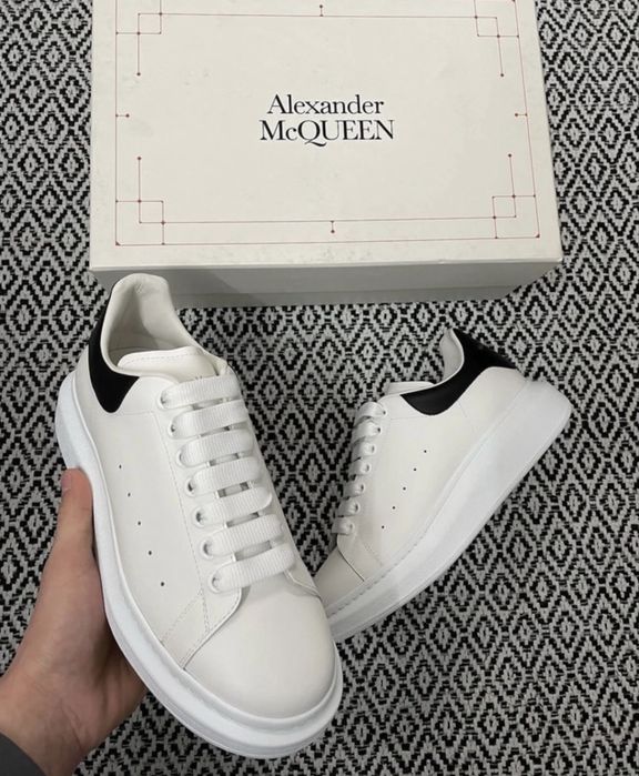 Pantofi Alexander McQueen