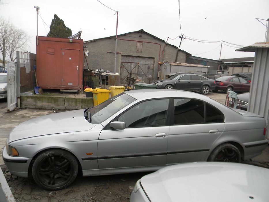 Dezmembrari  BMW 5 (E39)  1995  > 2004 528 i Benzina