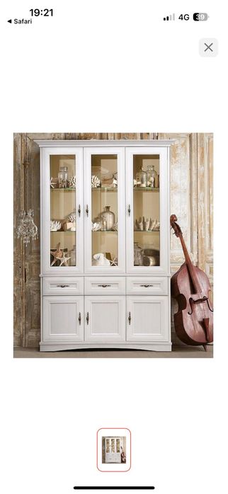 Продам буфет белого цвета