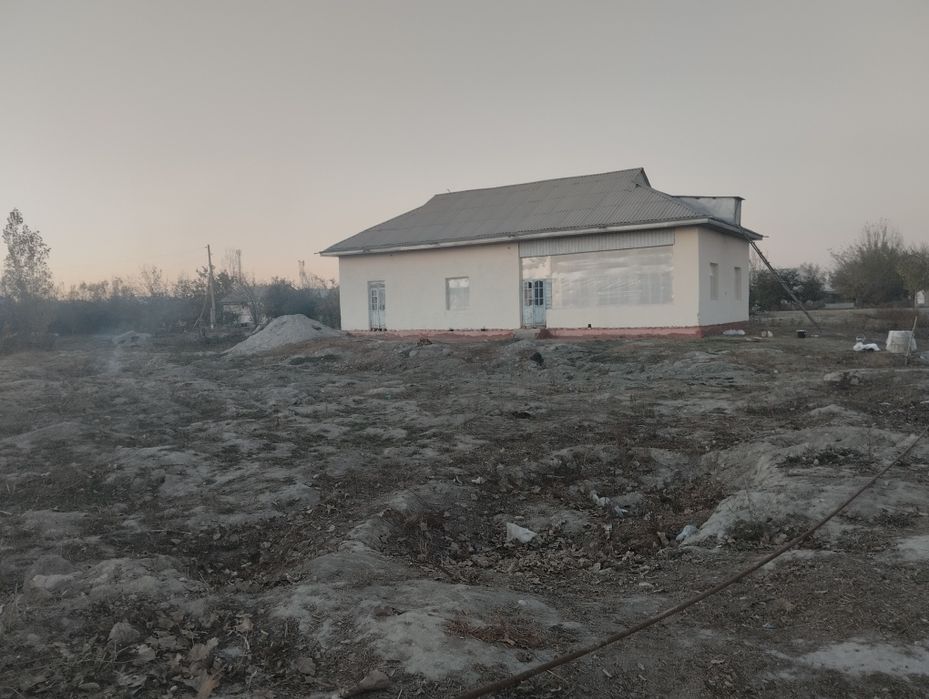 Уй жой сотилади Муминхужа мфй да