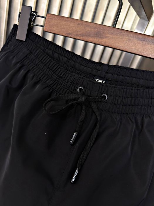 Мъжки бански различни модели