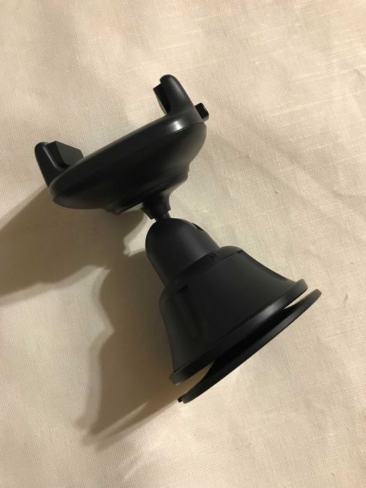 продавам стойка за телефон нокия оригинална