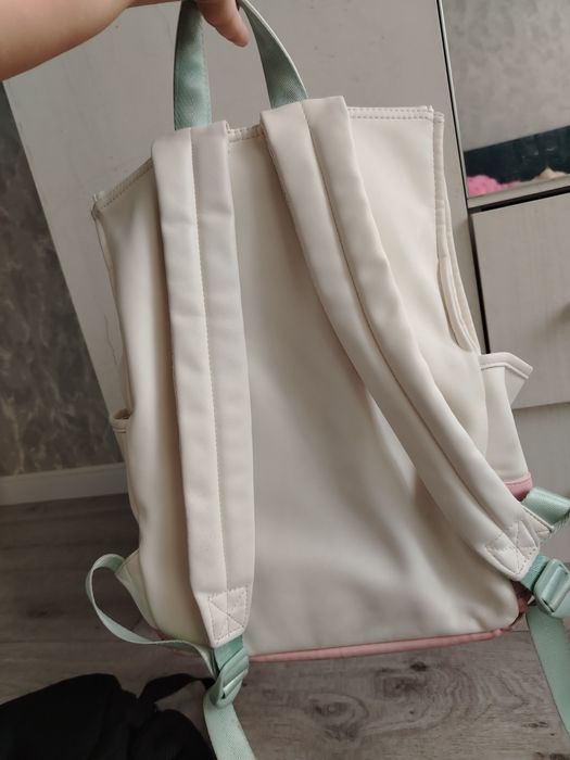 Рюкзаки школьные