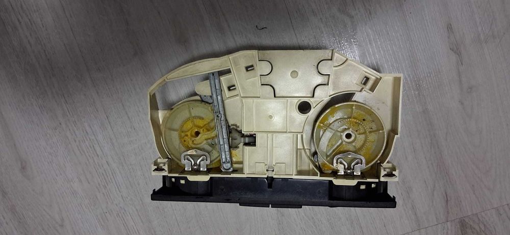 Panou comanda clima VW Golf 4 Bora Octavia Leon cod 1J0820045F