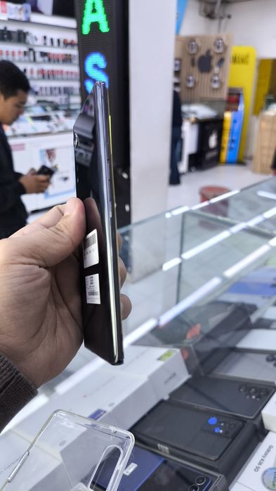 LG VILVET 8/128 kore qora