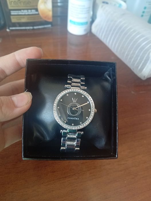 Стильные наручные часы (в стиле Pandora)