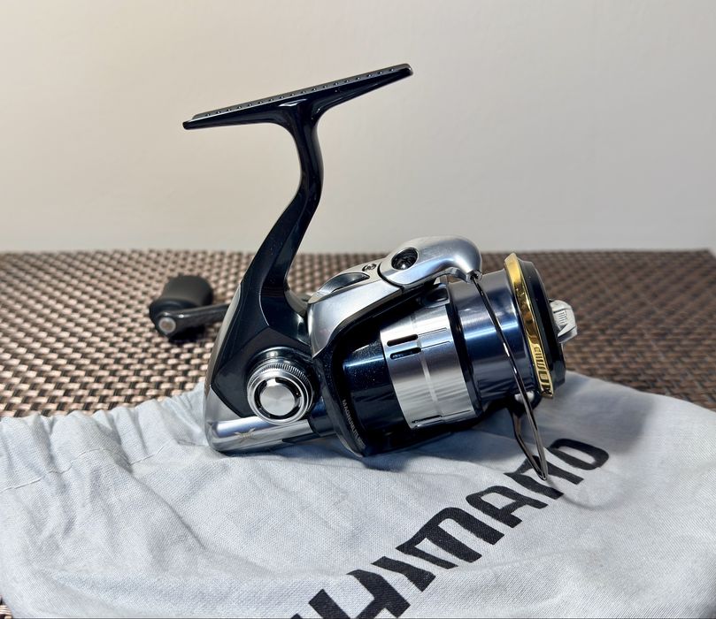 Shimano Vanquish 12  c2500hgs