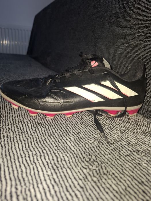 Vând ghete adidas copa