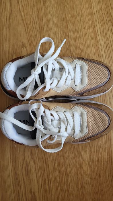 Нови маратонки на Mango