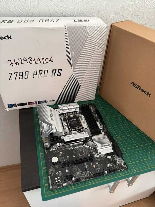 Placa de baza Z790 AsRock Pro RS Intel ddr5