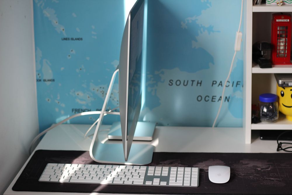 iMac 21.5'' Retina 4K 2019 + DVD + Mouse + Tast