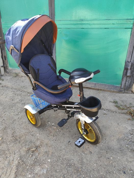 Трёхколёсный велосипед