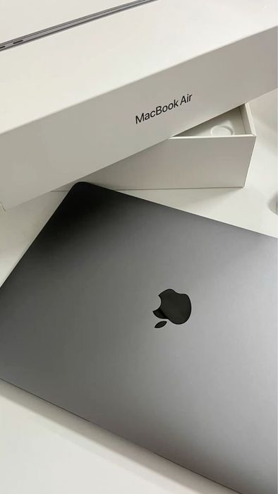 Продам макбук в идеальном состоянии