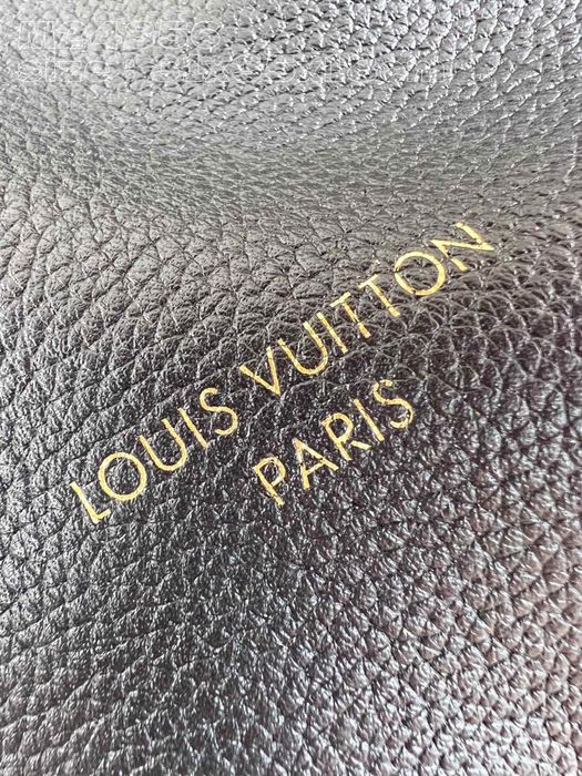 Geanta Louis Vuitton Low Key 31x35cm, Premium