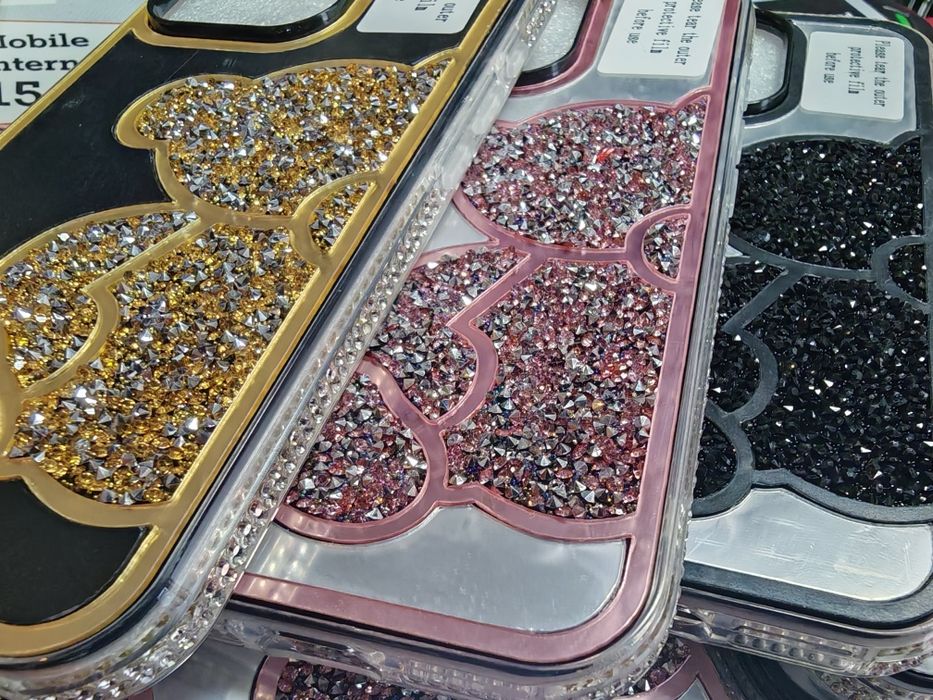 iPhone 16,16 Pro,16 Pro Max луксозни блестящи гърбове Teddy Bear