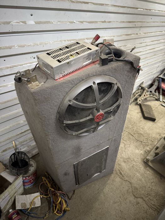 Сабвуферы автомобильные продам