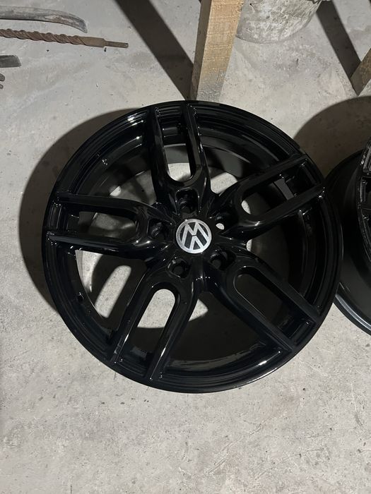 Продам диск ровный покрашенный профисионально.