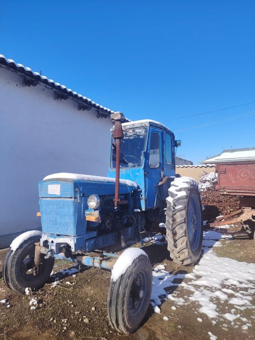 Трактор тличка т28.