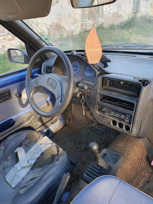 Peugeot 106 1.0i - НА ЧАСТИ