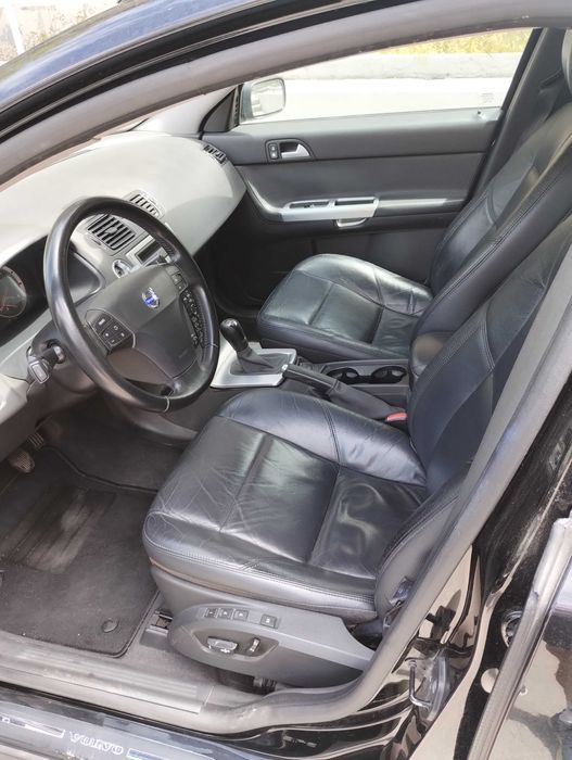 Volvo V50 2.4 Бензин ГАЗ