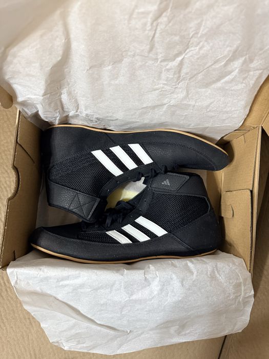 Боксови ръкавици Adidas WAKO + Боксови обувки Adidas HAVOC