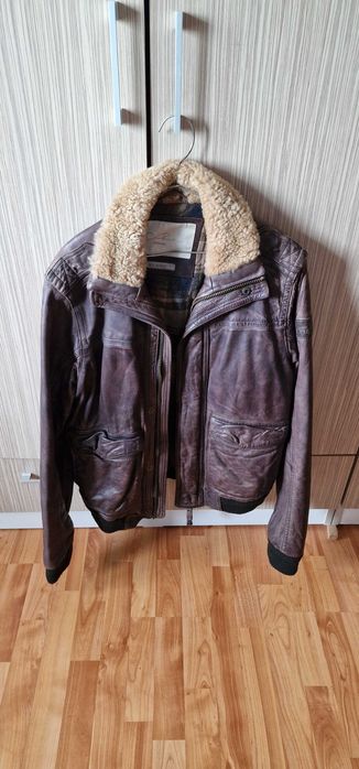 Jacheta piele purtata conditie excelenta