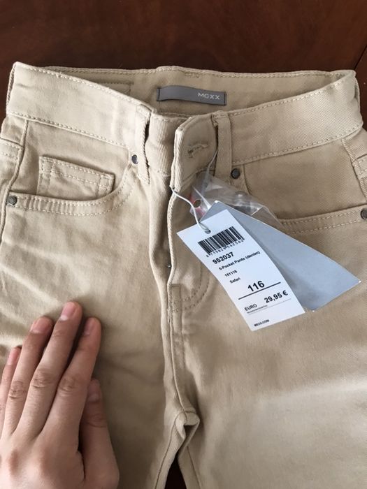 Продам джинсы на мальчика!