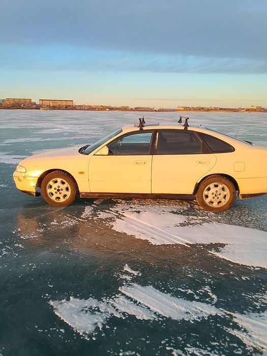 Продам Мазда кронс 2,5 отличном состаяние