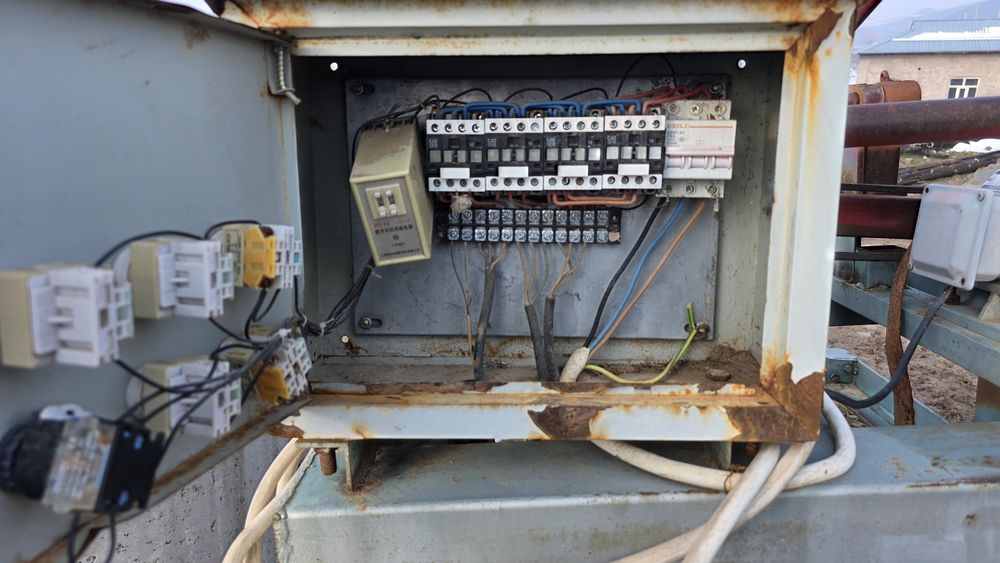 Shlaka blok aparar. Xitoyda ishlab chiqarilgan