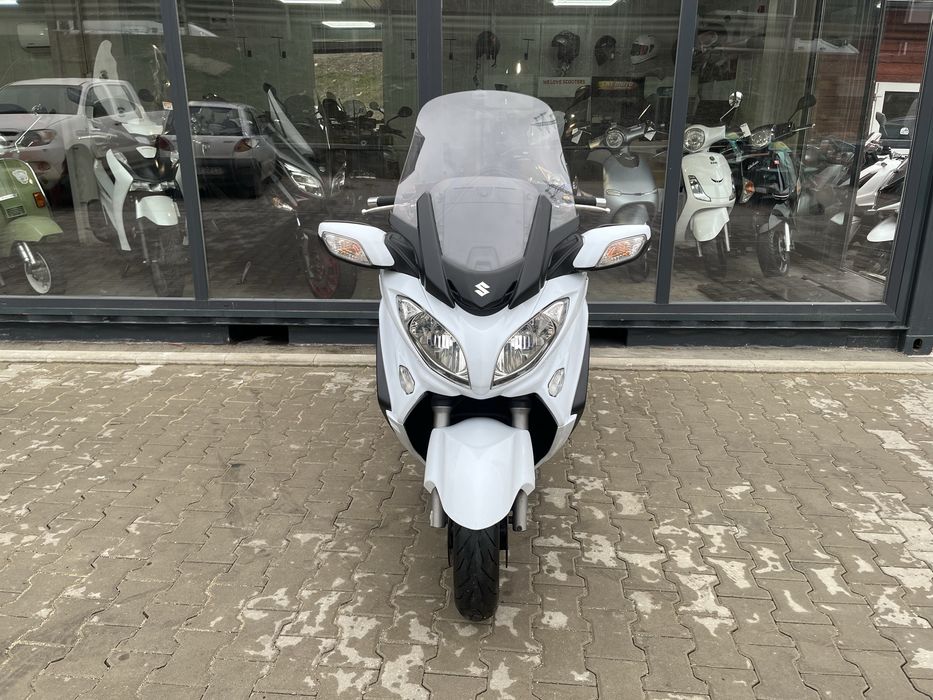 Suzuki Burgman 650 cc - Garantie - Transport Gratuit -
