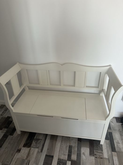 Banca alba cu spatiu depozitare