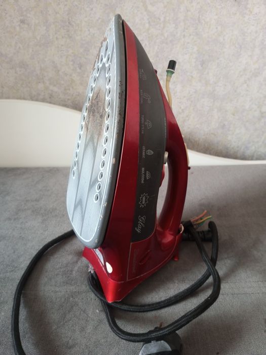 Отдам утюг бесплатно