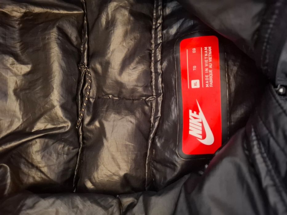 Geaca nike originala mărimea XL
