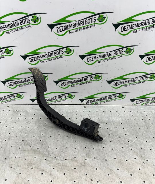 Pedala acceleratie 1J1 721 511C Volkswagen VW Beetle a 2-a generatie
