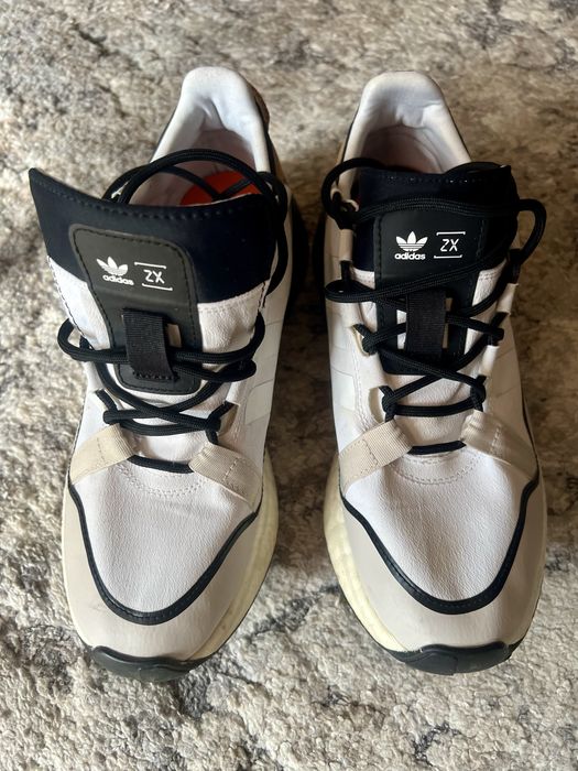 Маратонки Adidas номер 40