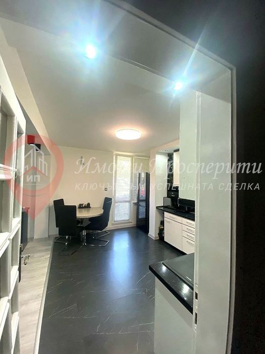 Продава се Тристаен апартамент в София, Бъкстон - 141 кв.м за 2341 €/кв.м - Снимка #5