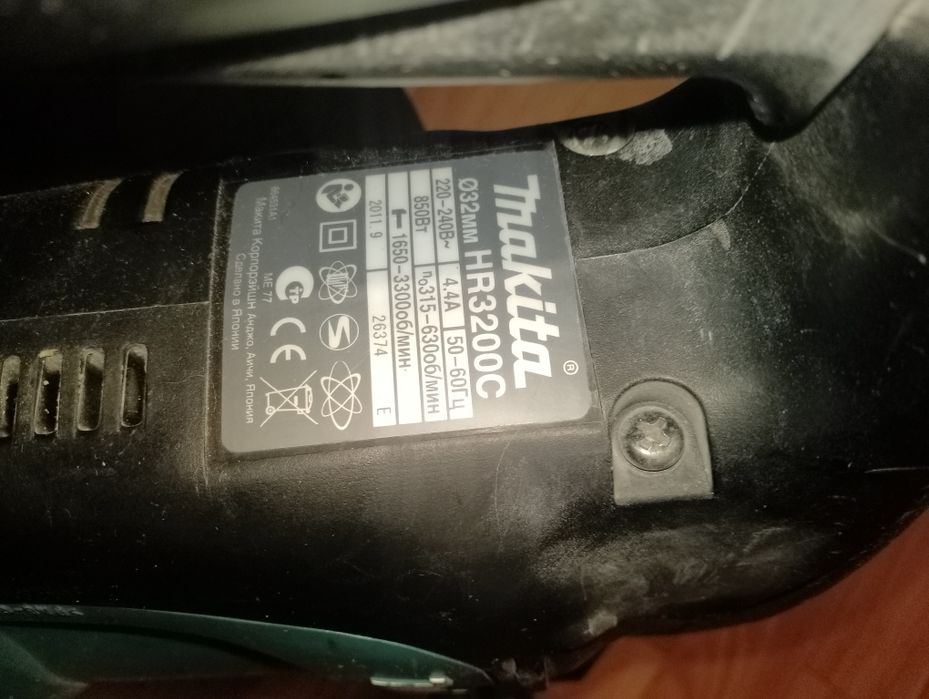 Перфоратор Макита 3200