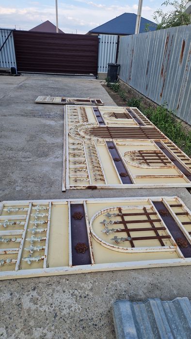 Ворота с двумя колиткоми