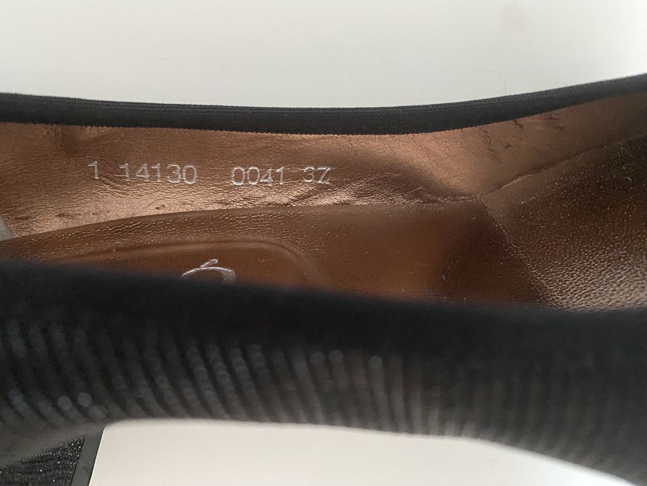 Pantofi noi, 37, comozi si eleganti (lurex la exterior), brand Mascaro