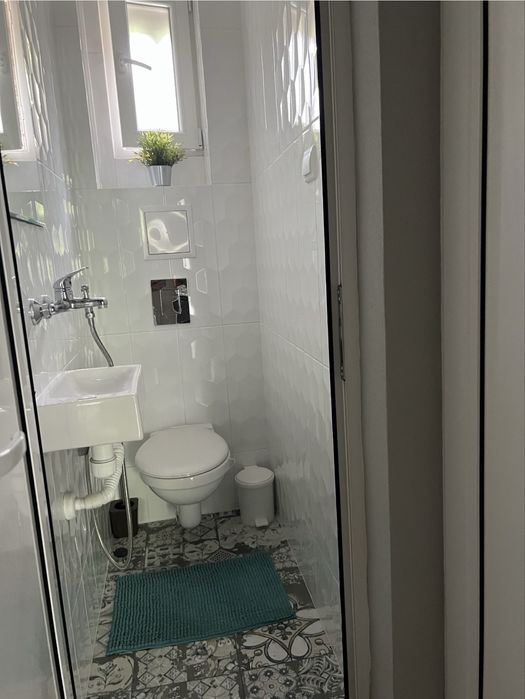 Дава се под наем Тристаен апартамент в София, Изток - 90 кв.м за 1000 € - Снимка #3