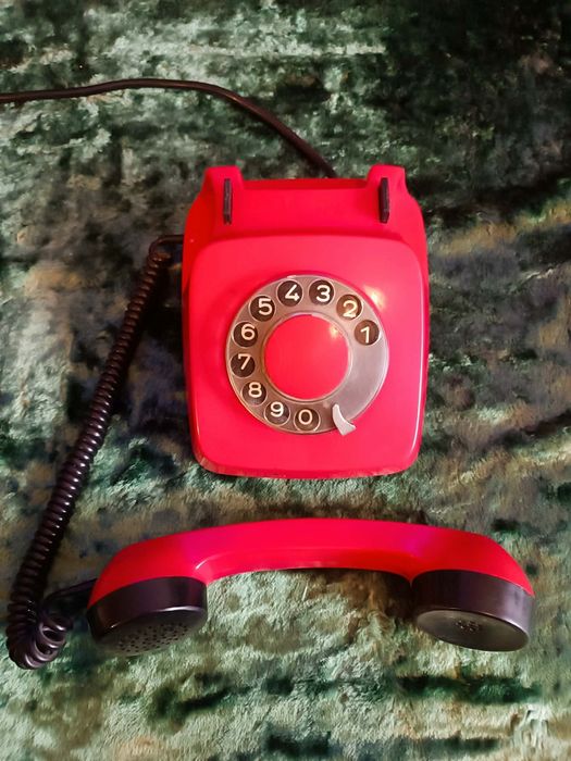 Стари  телефон с шайба 6б