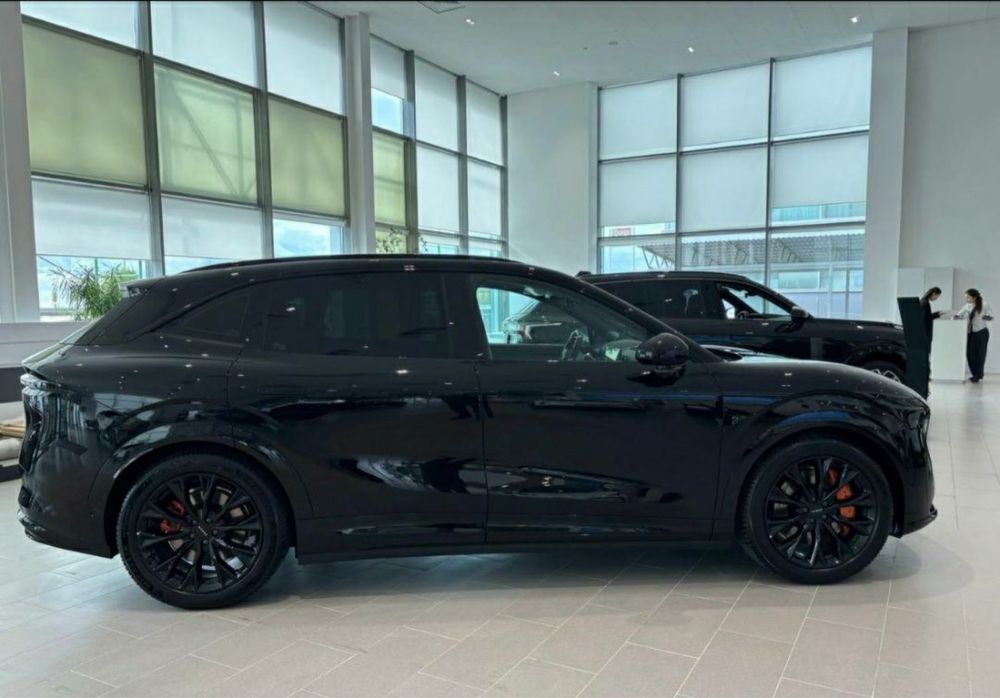 автомобиль Zeekr 001 срочно