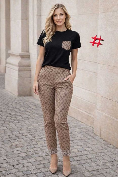 Compleu dama superb cu pietre