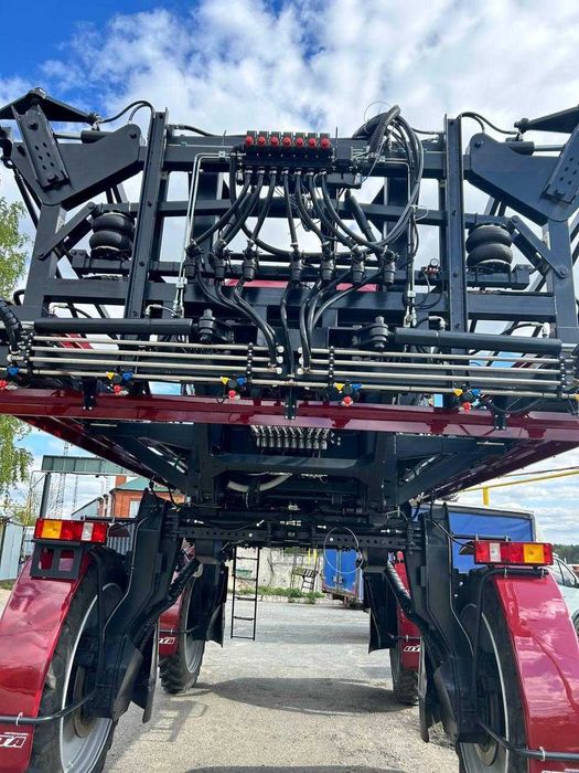 Самоходный опрыскиватель UTA 3000