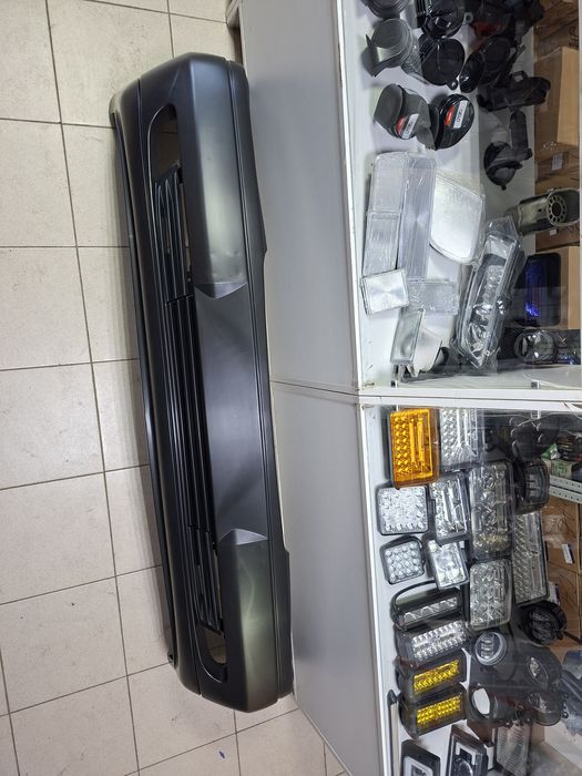 Бампер передний MERCEDES 202