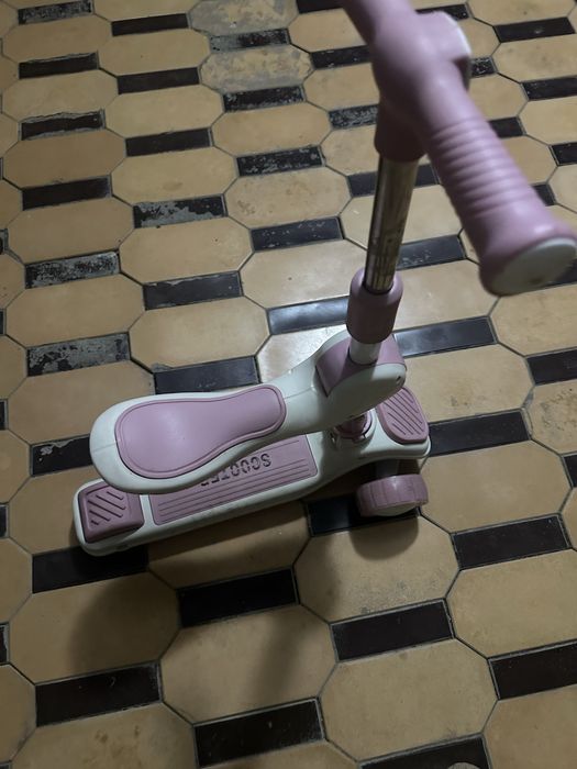 Детский самокат с сиденьем от 2 до 7 лет