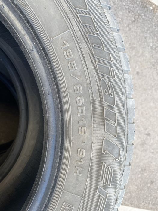 Продам шины 195/65 R15.