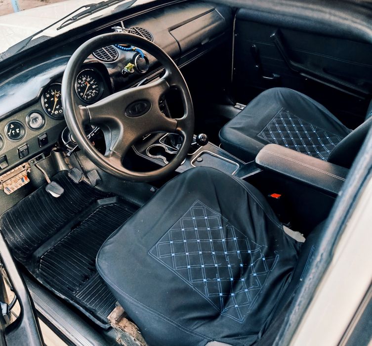 Vaz 2106 Jiguli radnoy petno bor